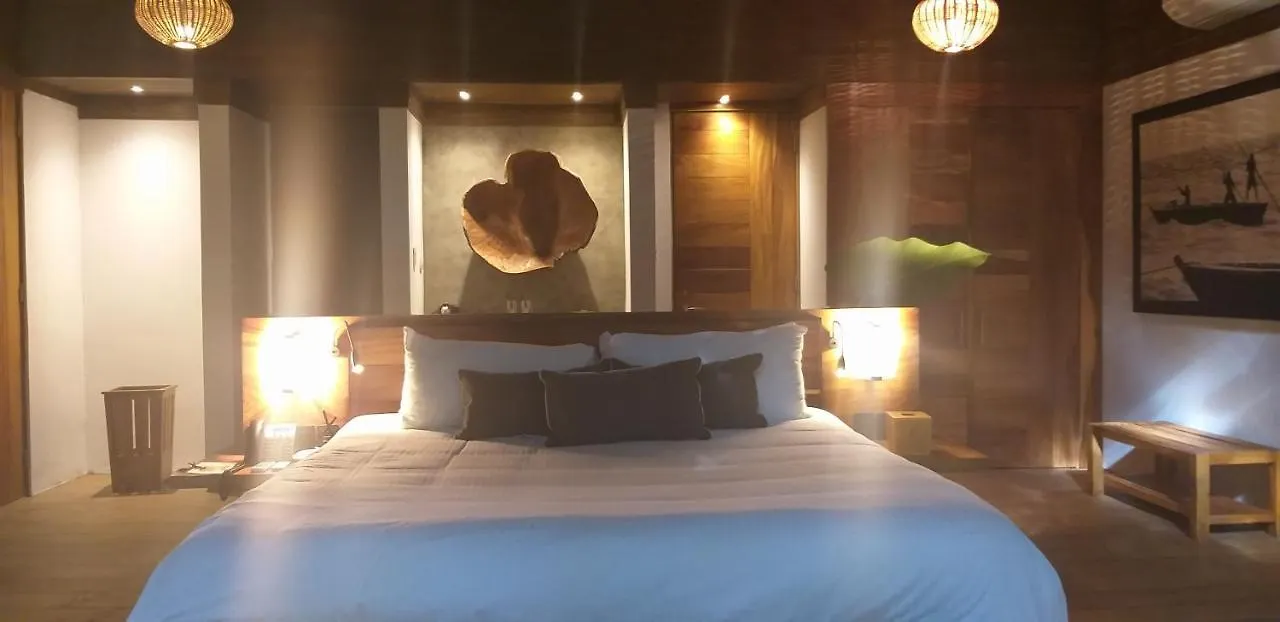Casa Bonita Tropical Lodge & Spa Barahona Hotel